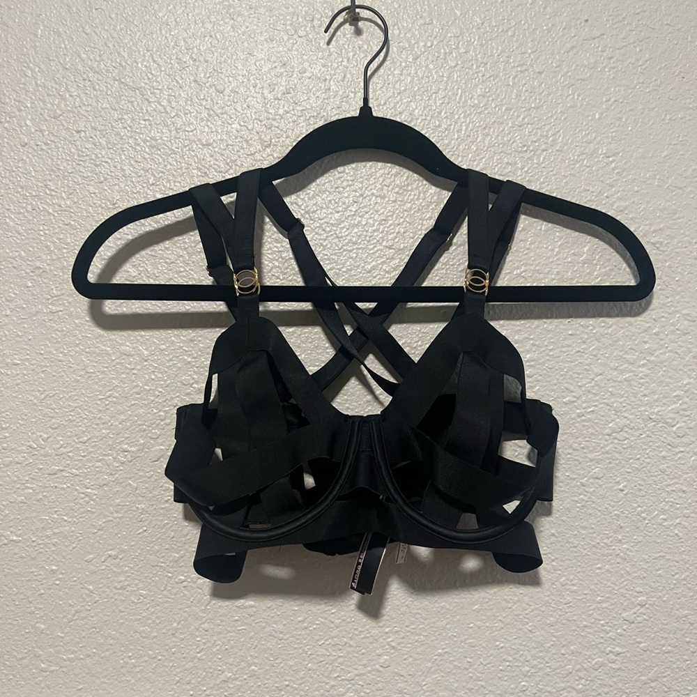NWT Victorias Secret Strappy Balconette Bra - Picture 5 of 7
